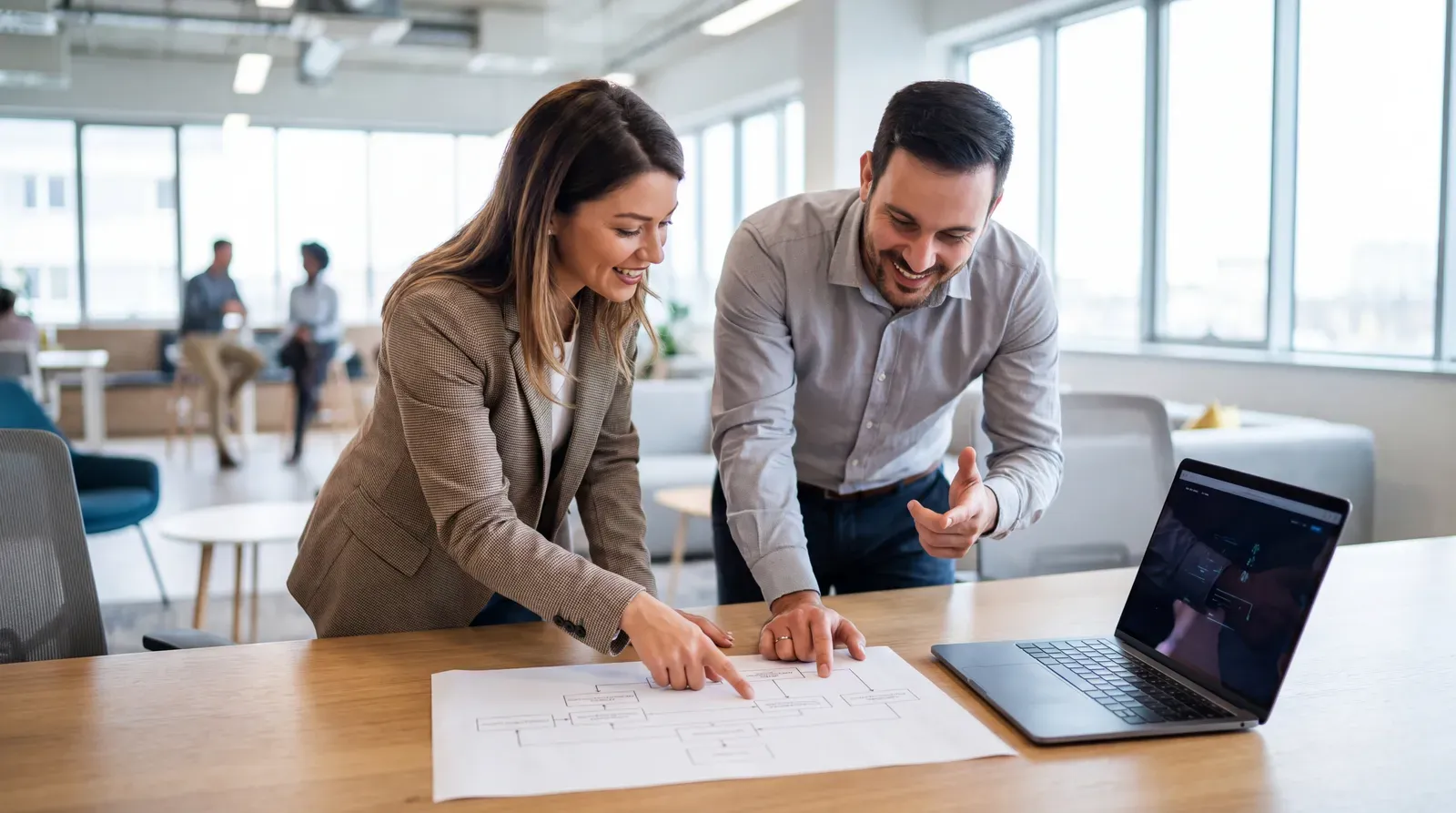 Recruiter and enterprise systems specialist discussing evidence to seek in SAP interviews
